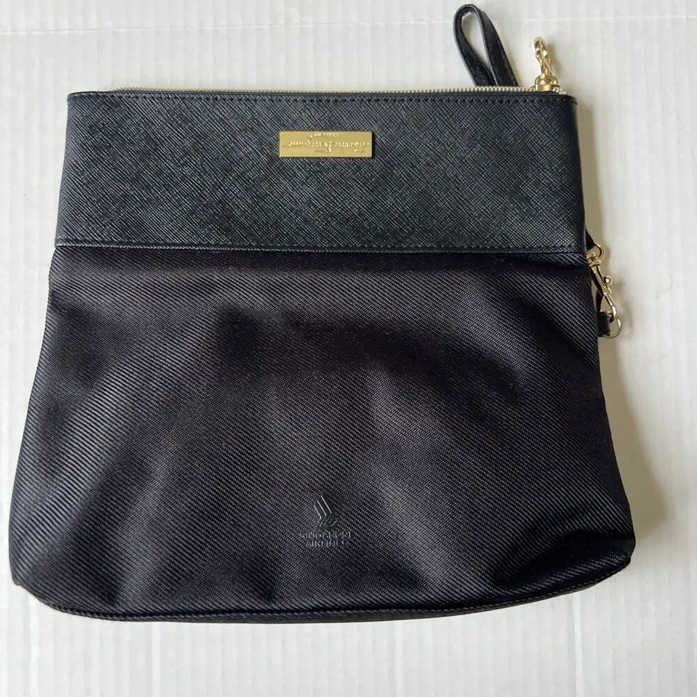 Singapore Airlines Salvatore Ferragamo First Class Amenity Pouch Clutch Black